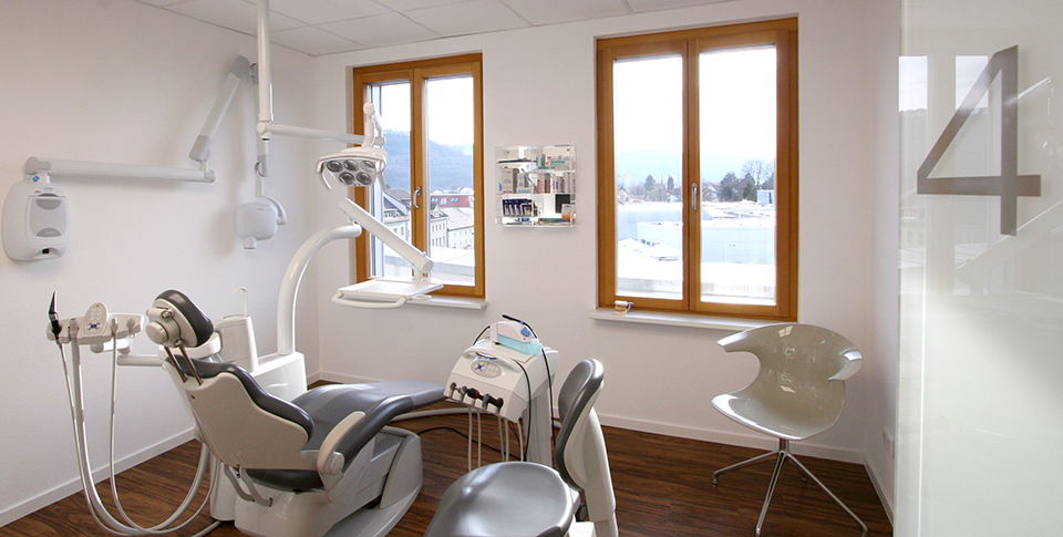 Behandlung mit Assistenz